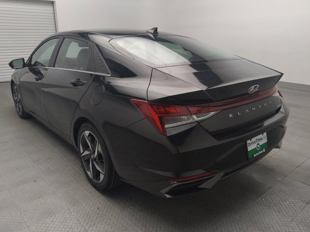 Used 2021 Hyundai Elantra Limited FWD image 5
