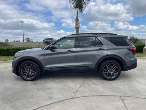 New 2026 Ford Explorer ST AWD/4WD image 2