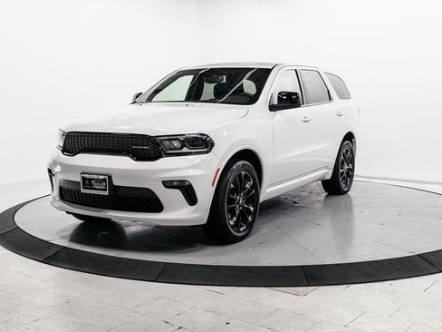 Used 2021 Dodge Durango SXT image 3