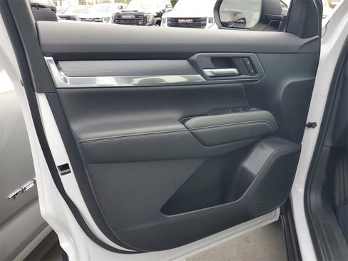 New 2026 GMC Terrain Elevation image 13