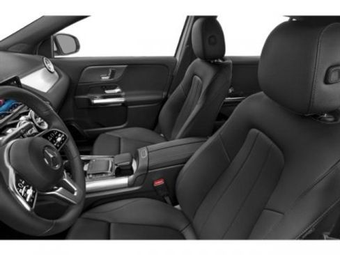 Used 2021 Mercedes-Benz GLA 250 4MATIC image 12