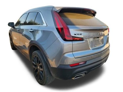 Used 2023 Cadillac XT4 Luxury w/ LPO, Onyx Lite Package image 7