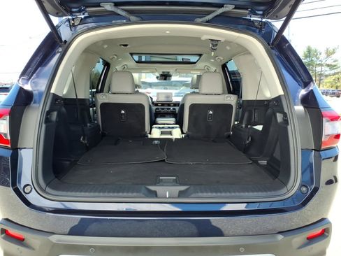 Used 2023 Honda Pilot Touring image 16