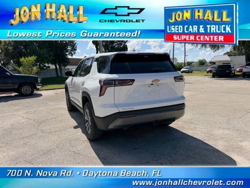 Used 2026 Chevrolet Equinox LT w/ Safety and Technology Package FWD image 8
