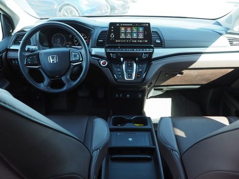 Used 2025 Honda Odyssey Touring image 17