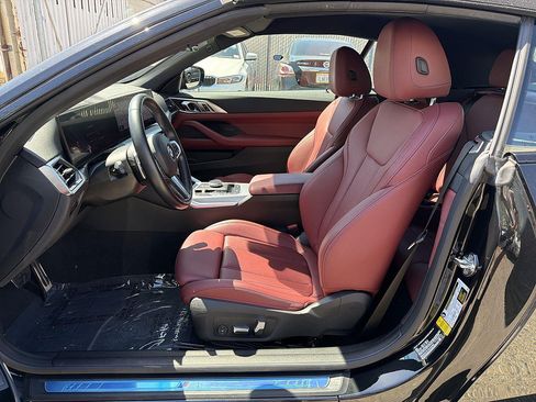 Used 2024 BMW M440i Convertible w/ Shadowloine Package RWD image 18