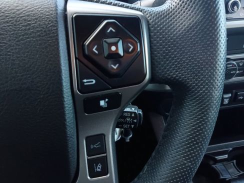 Used 2022 Toyota Tacoma SR5 image 25