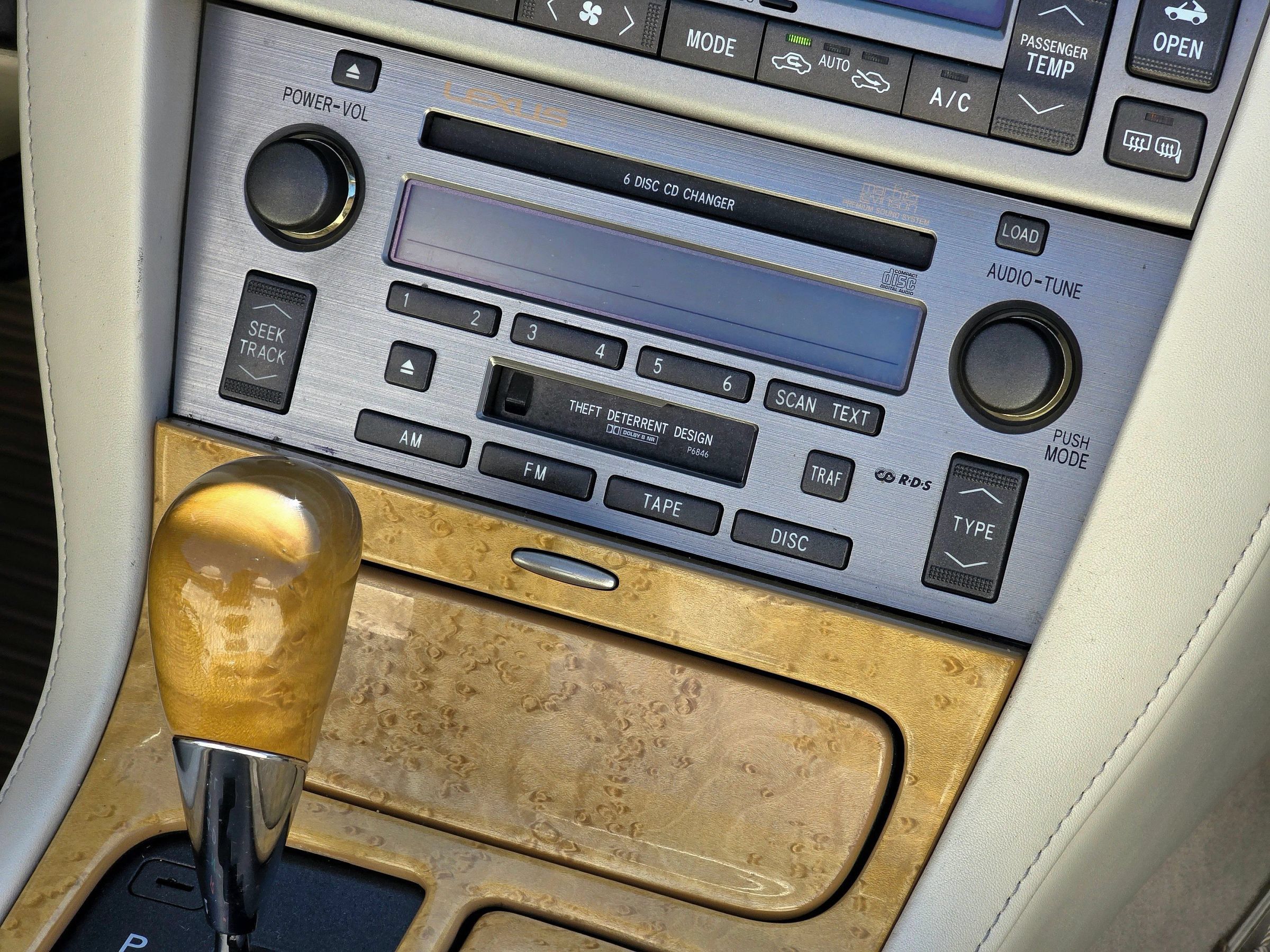 Used 2005 Lexus SC 430 Convertible RWD image 35