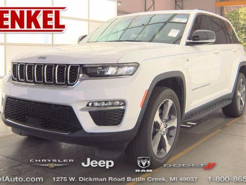 Used 2023 Jeep Grand Cherokee 4WD 4xe image 1