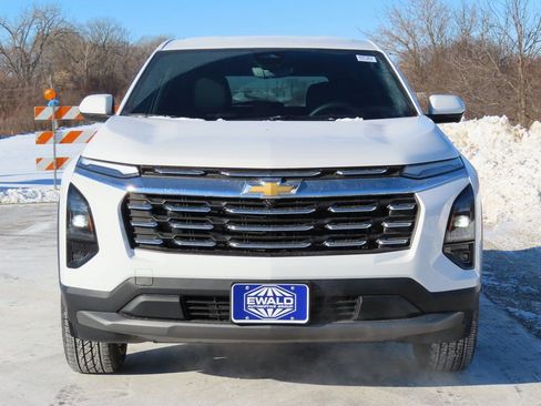 New 2026 Chevrolet Equinox LT w/ Safety and Technology Package FWD image 18