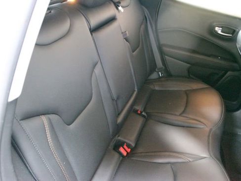 Used 2020 Jeep Compass Limited AWD/4WD image 9