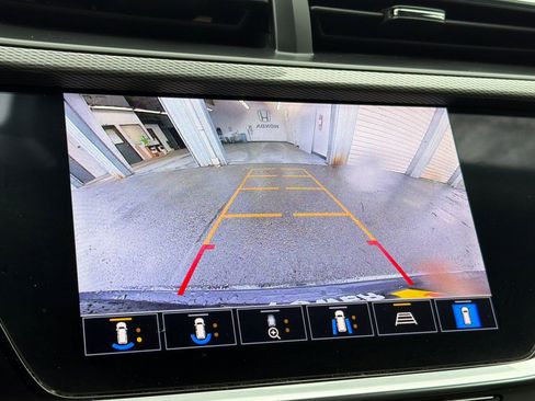 Used 2021 Buick Encore GX Essence w/ Advanced Technology Package image 19