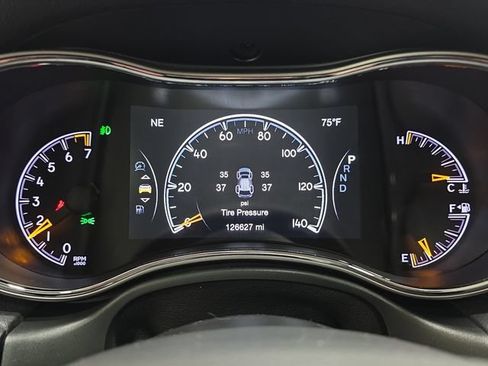 Used 2020 Jeep Grand Cherokee Limited w/ Premium Lighting Group AWD/4WD image 18