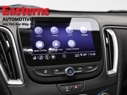 Used 2025 Chevrolet Malibu RS FWD image 18