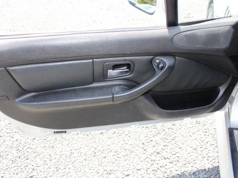 Used 2002 BMW Z3 3.0i RWD image 16