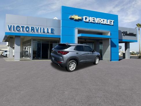 Used 2022 Chevrolet TrailBlazer LS FWD image 5