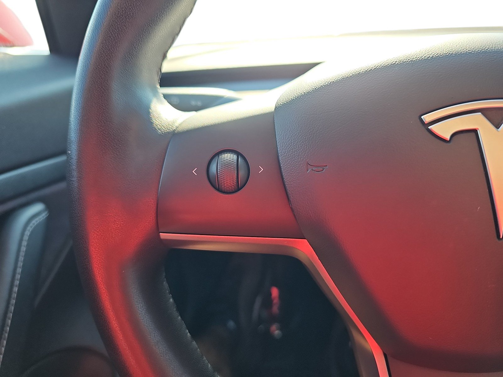 Used 2020 Tesla Model 3 Standard Range Plus RWD image 14
