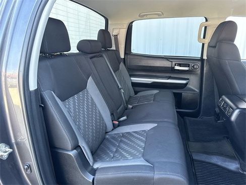 Used 2019 Toyota Tundra SR5 w/ SR5 Upgrade Package image 33