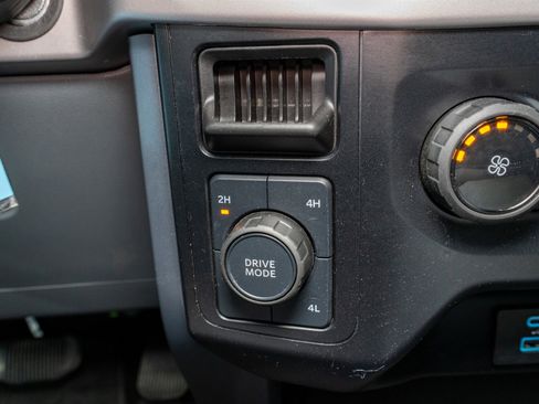 Used 2023 Ford F150 XLT image 25