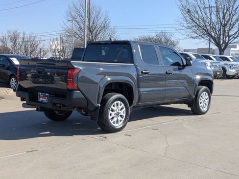 Used 2024 Toyota Tacoma SR image 6