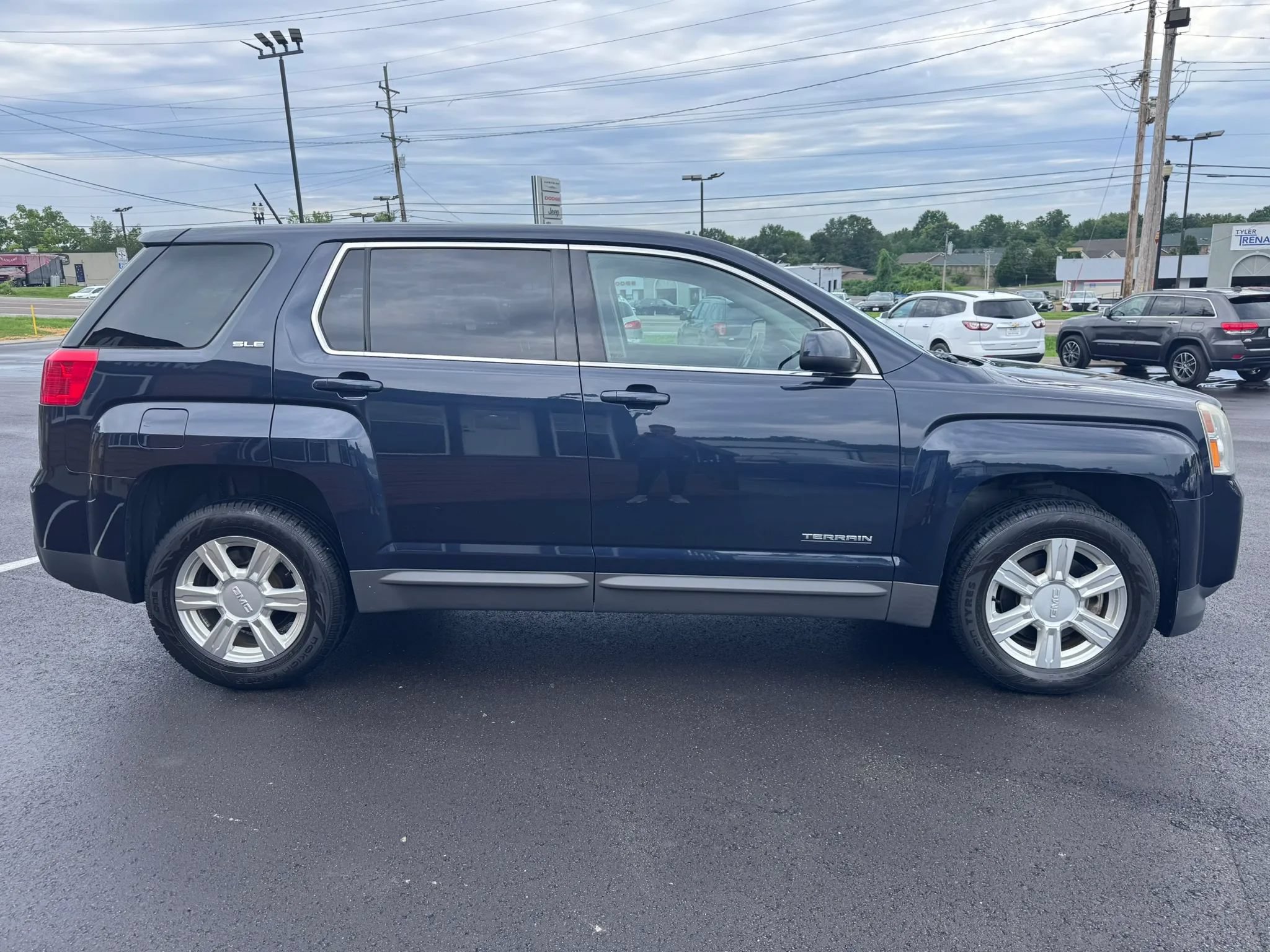 Used 2015 GMC Terrain SLE FWD image 7
