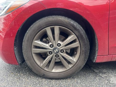 Used 2018 Hyundai Elantra Value Edition FWD image 28