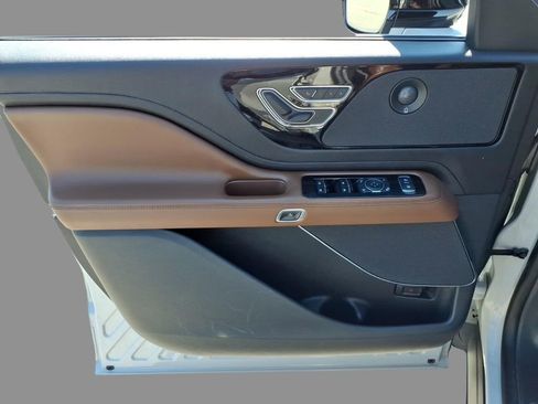 Certified 2023 Lincoln Aviator Reserve w/ Elements Package Plus RWD image 16