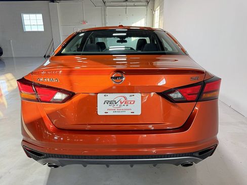 Used 2020 Nissan Altima 2.5 SR w/ Premium Package image 5