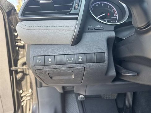 Used 2024 Toyota Camry LE image 27
