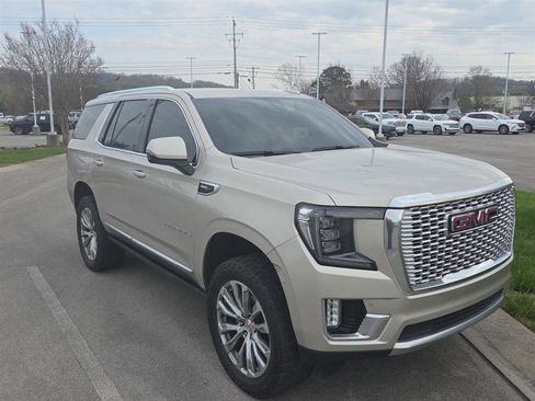 Used 2023 GMC Yukon Denali w/ Max Trailering Package image 9