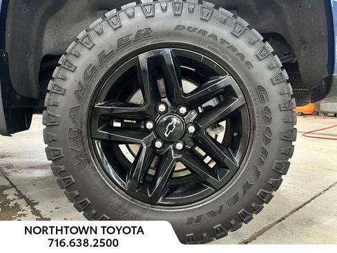 Used 2023 Chevrolet Silverado 1500 Custom Trail Boss w/ LPO, Dark Essentials Package image 29