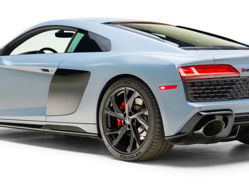 Used 2022 Audi R8 V10 w/ Premium Package RWD image 48