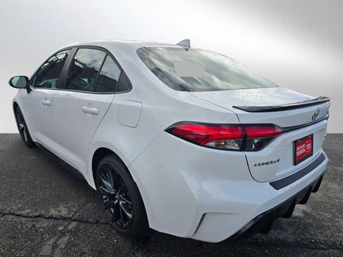 Used 2023 Toyota Corolla XSE w/ Carpet Mat Package (TMS) image 5