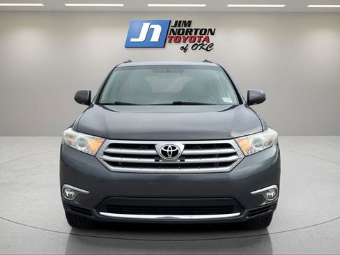 Used 2013 Toyota Highlander Limited FWD image 2