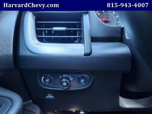 Used 2024 GMC Terrain SLT FWD image 21