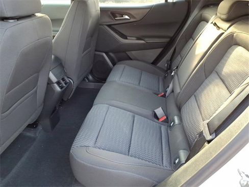 New 2026 Chevrolet Equinox LT image 8