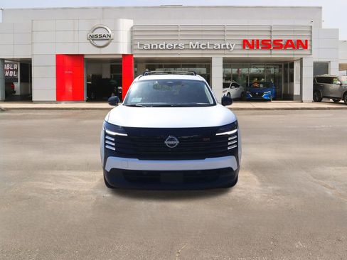 New 2026 Nissan Kicks SR w/ Illumination Package image 8