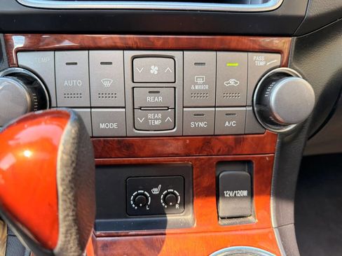 Used 2013 Toyota Highlander Limited image 16