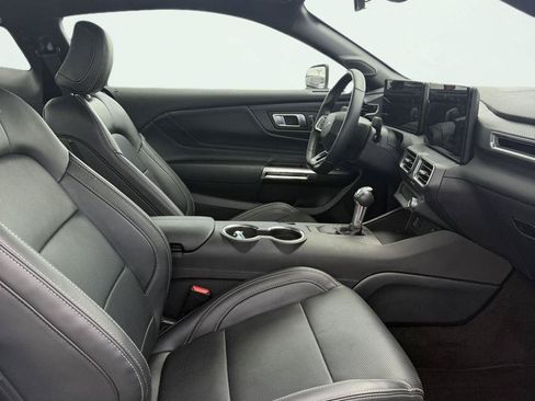 Used 2026 Ford Mustang Premium RWD image 23