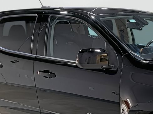 Used 2022 Chevrolet Colorado LT w/ LT Convenience Package image 15