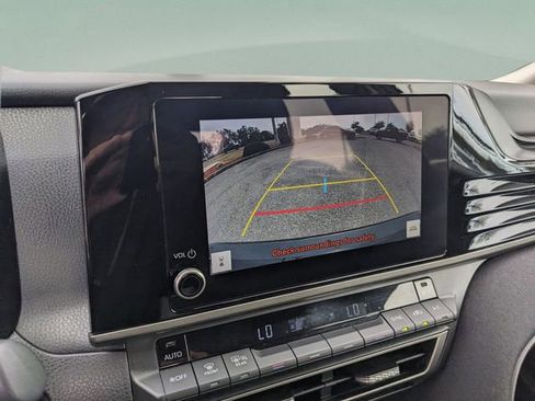 Used 2025 Toyota Camry LE FWD image 30