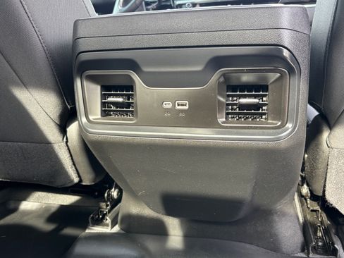 Used 2025 Chevrolet Silverado 2500 LT w/ Trail Boss Package AWD/4WD image 29
