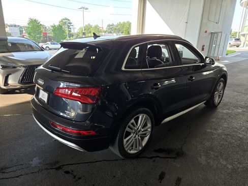 Used 2019 Audi Q5 2.0T Premium Plus w/ Premium Plus Package AWD/4WD image 5