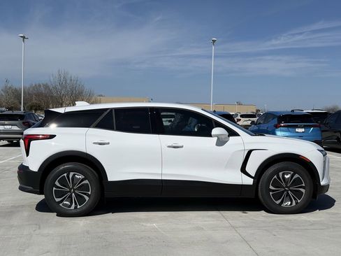 New 2026 Chevrolet Blazer EV LT FWD image 3