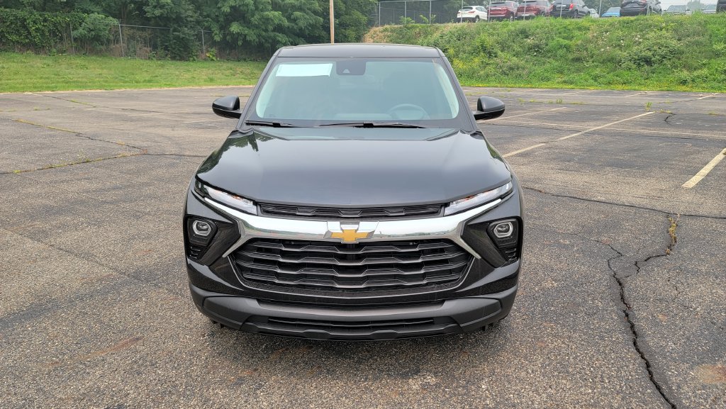 New 2026 Chevrolet TrailBlazer LS w/ LS Convenience Package FWD image 4