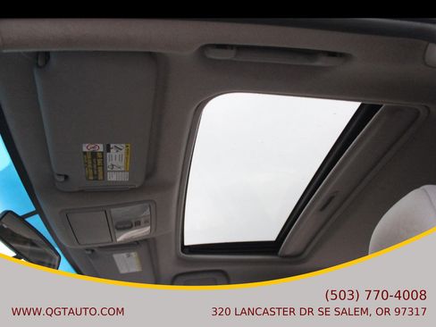 Used 2011 Toyota RAV4 4WD image 23