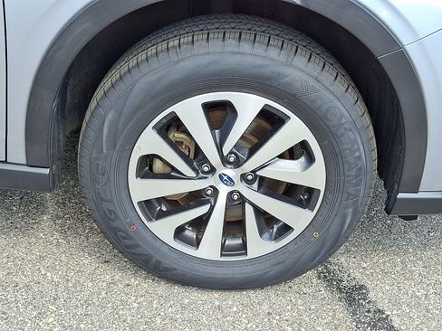 Used 2020 Subaru Outback Premium w/ Popular Package #1 image 8