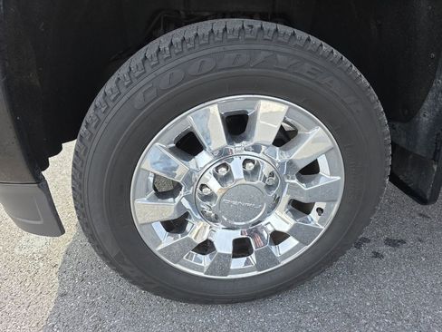 Used 2019 GMC Sierra 2500 Denali image 32