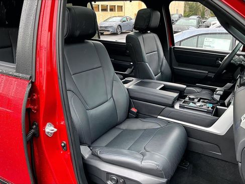 Certified 2024 Toyota Sequoia Platinum image 8