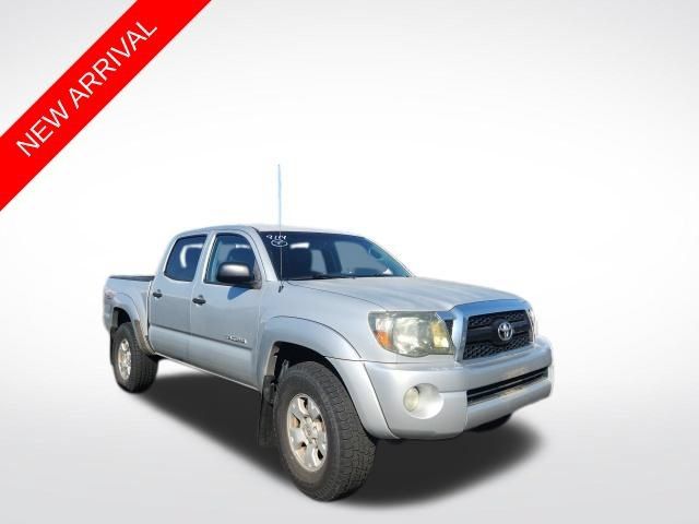 Used 2011 Toyota Tacoma PreRunner w/ TRD Off-Road Pkg w/JBL Audio RWD image 1